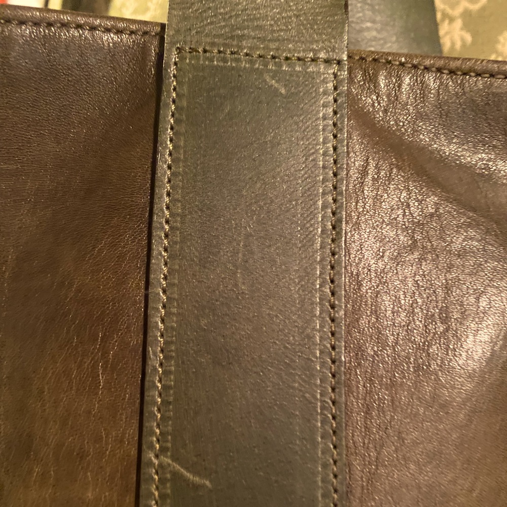 Green calf’s leather tote bag